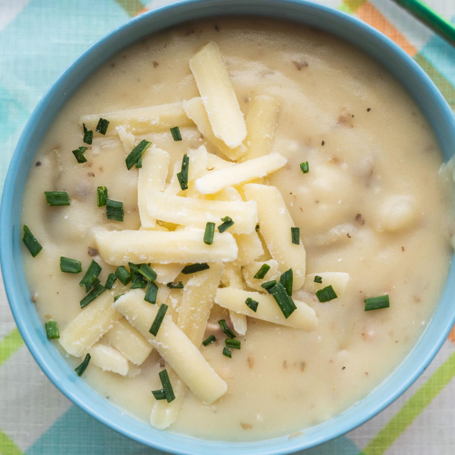 Simple Crockpot Potato Soup: Harnessing Idaho Potato Goodness